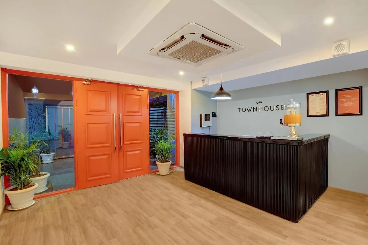 Hotel Townhouse Infinity Stays Gurgaon