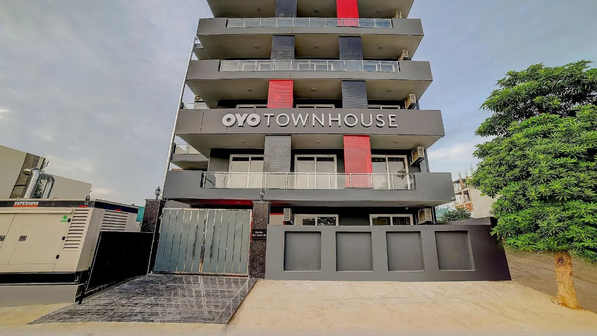 Hotel Townhouse Infinity Stays Gurgaon