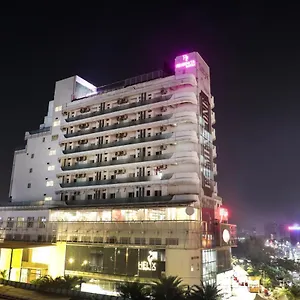 Regenta Gurugram, Sector 49 Sohna Road **** Gurgaon