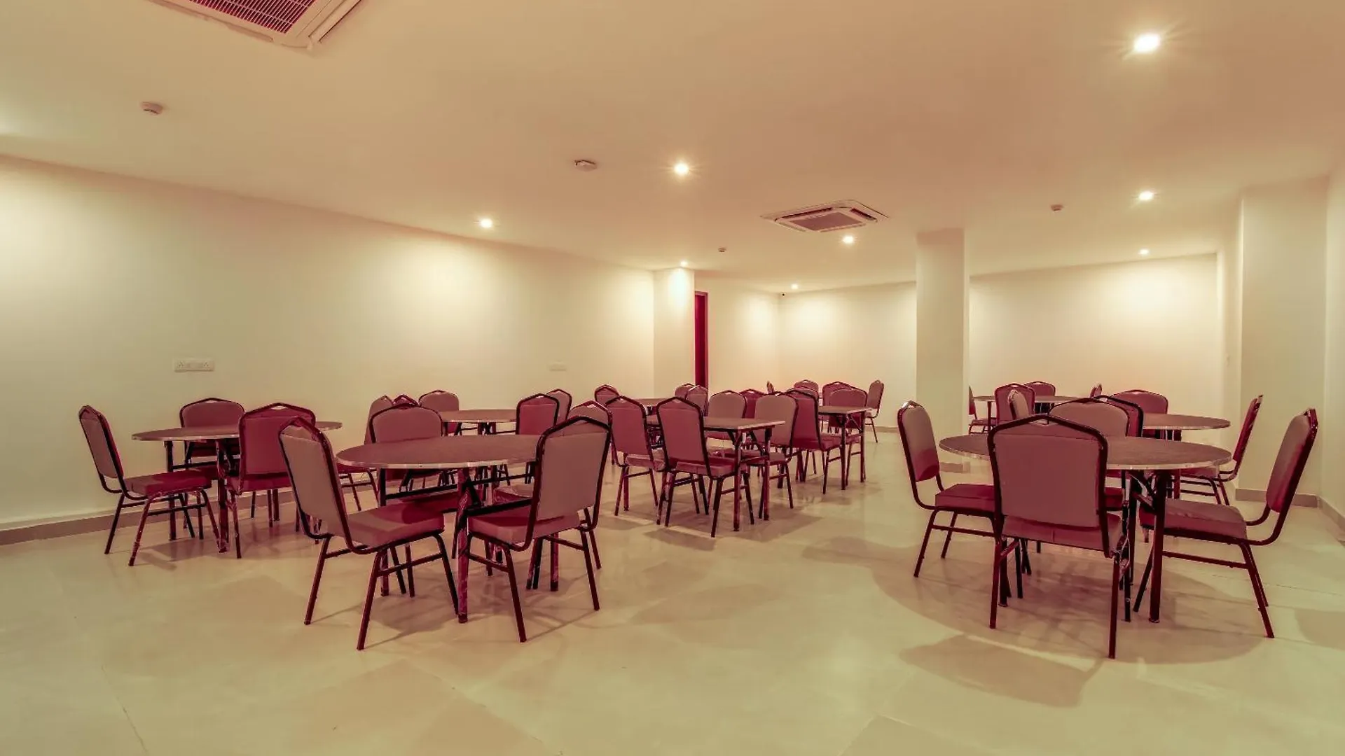 **** Hotel Townhouse Infinity Stays Gurgaon Indien